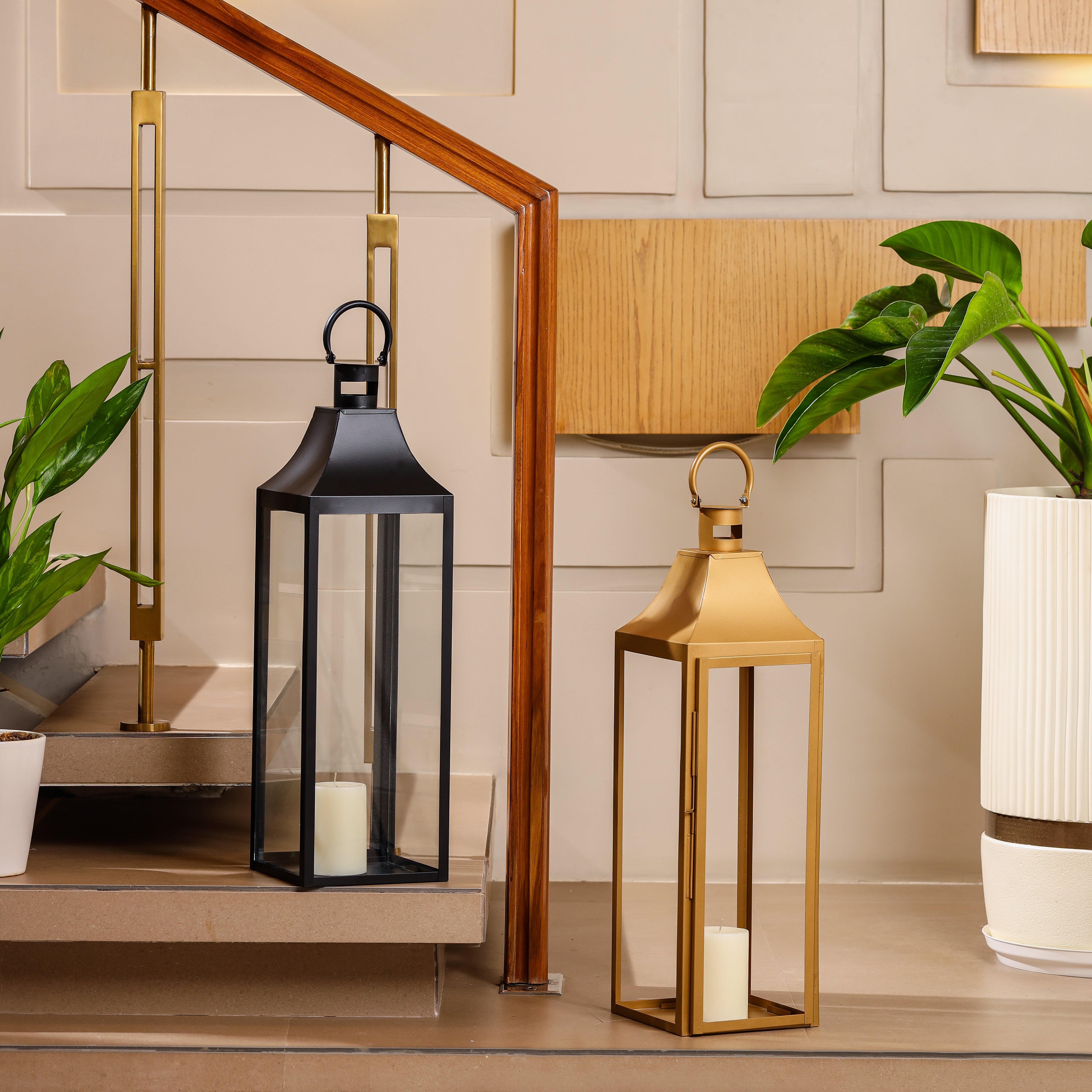 Grand Manor Lantern Black Large